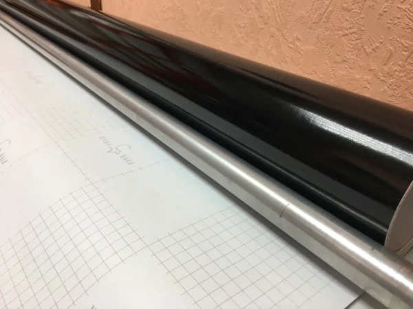 Пленка Черный глянец без защитки, с каналами (1,52*30м) 5 star