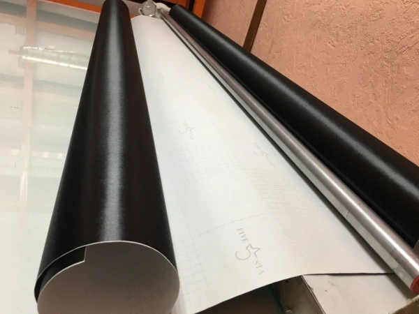 Пленка шлифованный алюминий черный (1,52*30м.)